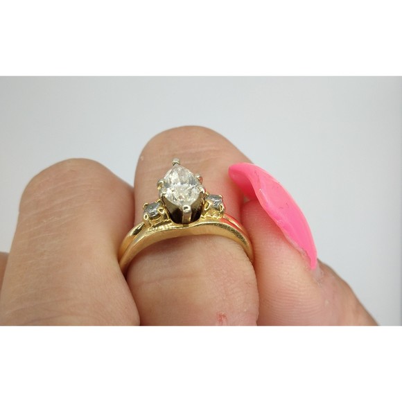 14kt Gold Marquise Diamond Engagement Ring - Picture 4 of 10